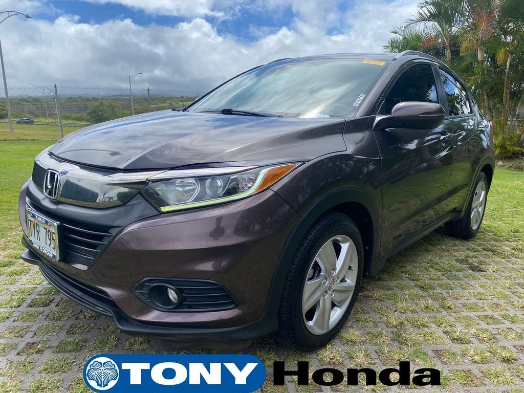 2019 Honda HR-V — rear three-quarter view