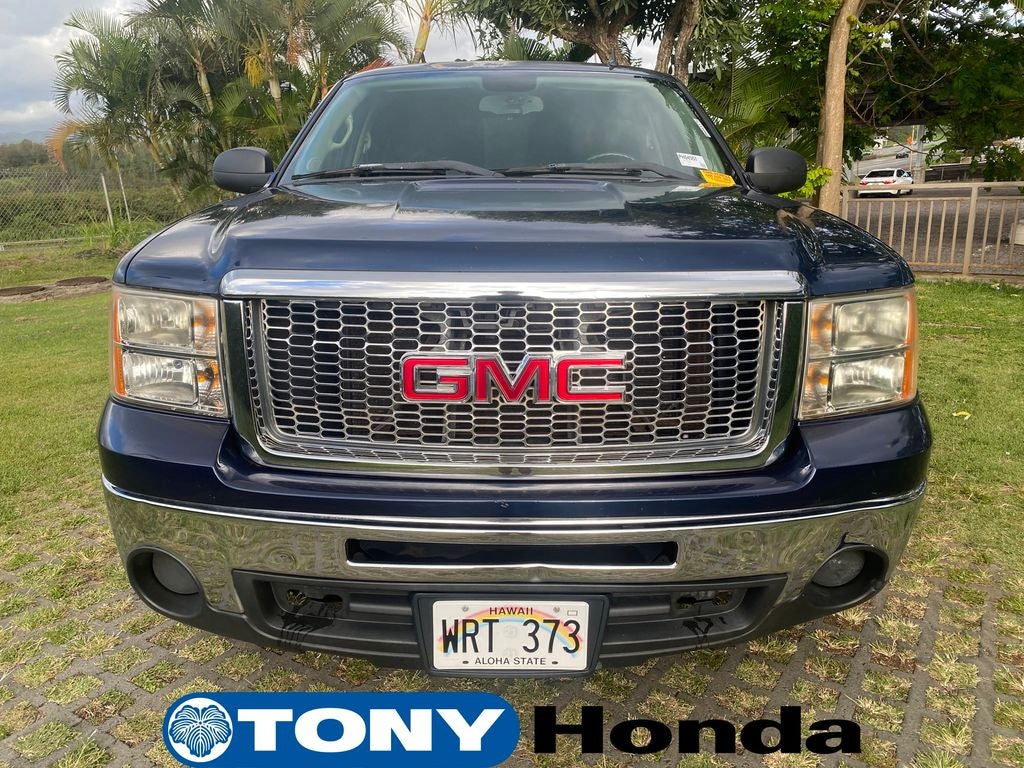 2011 GMC Sierra 1500 — side profile view