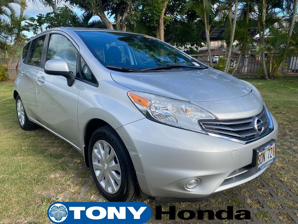 2014 Nissan Versa Note S Plus in Brilliant Silver Metallic — front three-quarter view