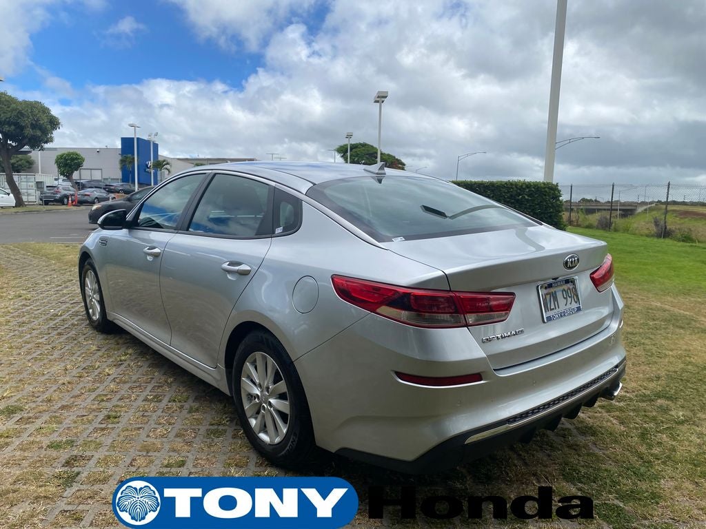 2019 Kia Optima — detail view