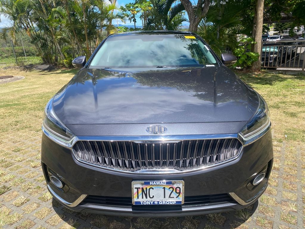 2017 Kia Cadenza — side profile view