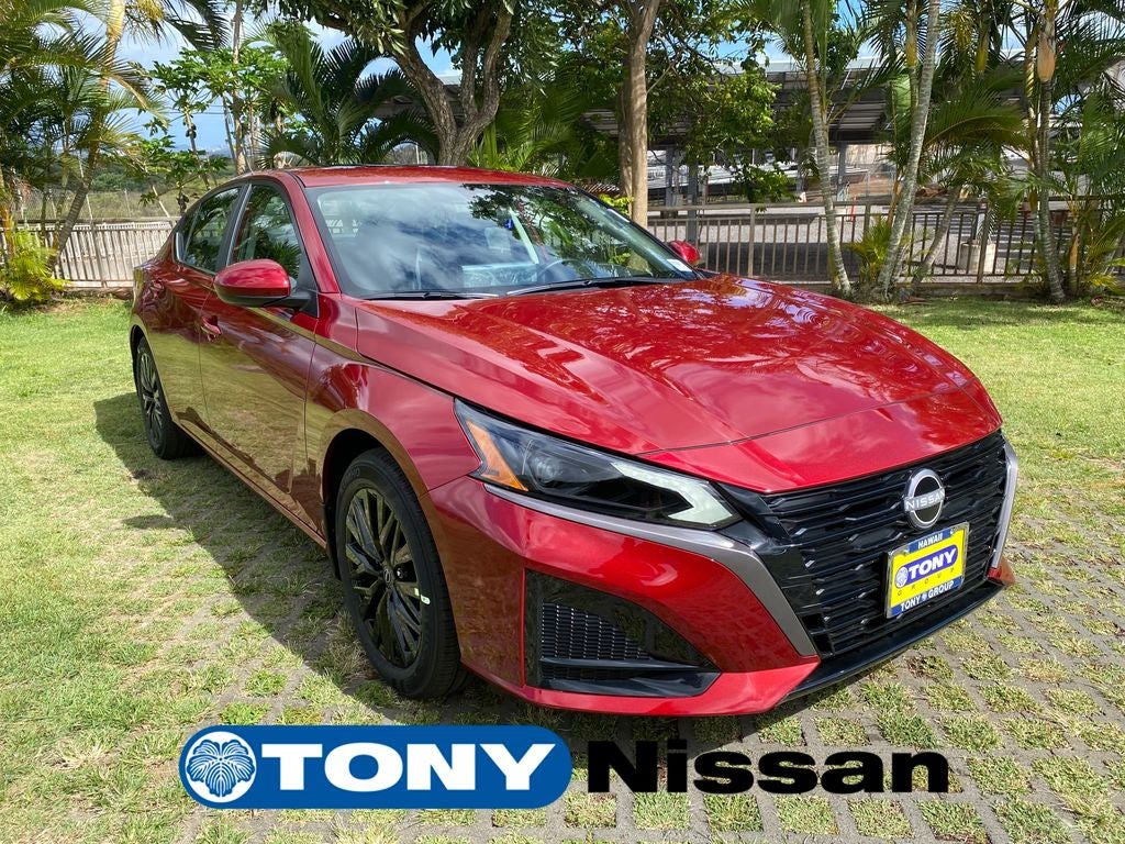 2026 Nissan Altima 2.5 SV in Scarlet Ember Tintcoat — front three-quarter view