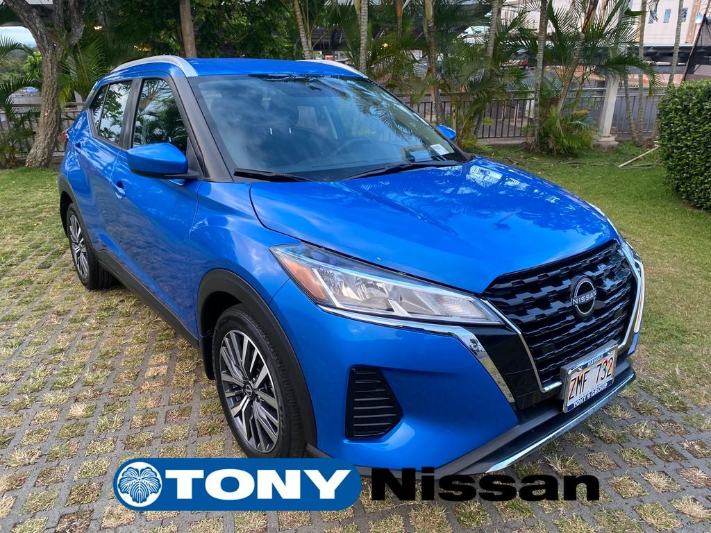 2024 Nissan Kicks SV in Electric Blue Metallic — front three-quarter view