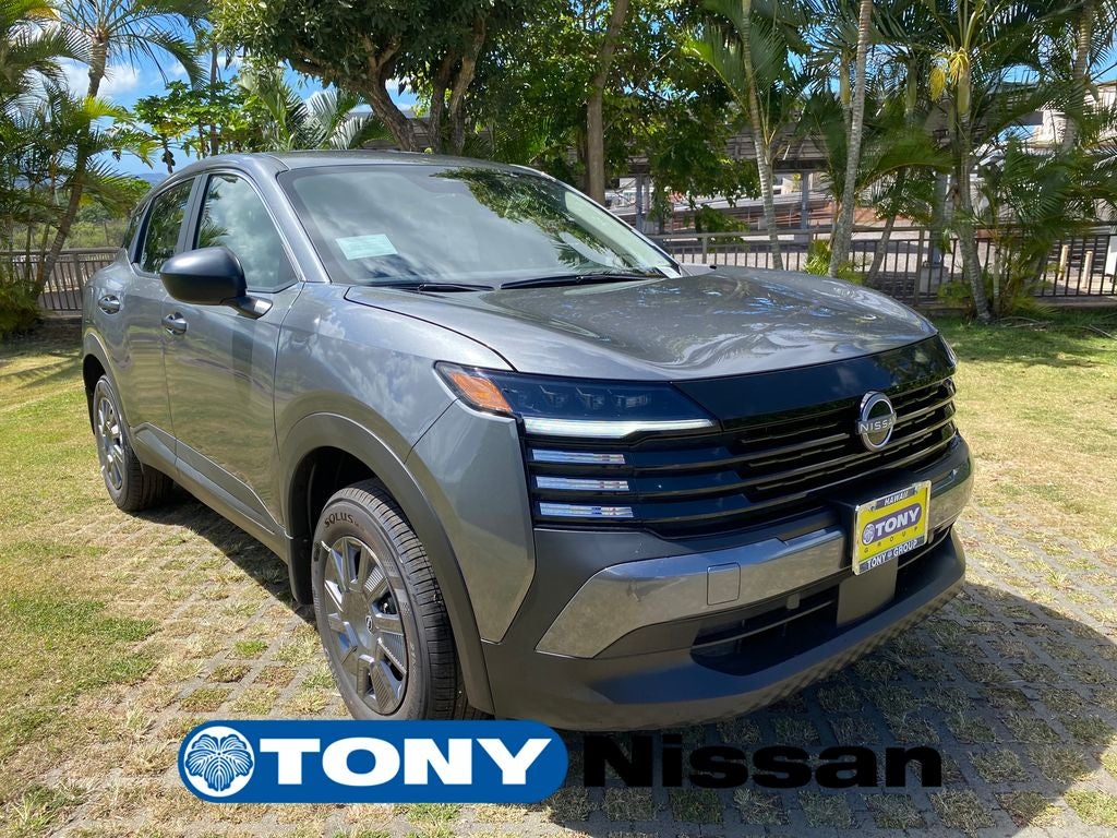 2026 Nissan Kicks S in Gun Metallic — front three-quarter view